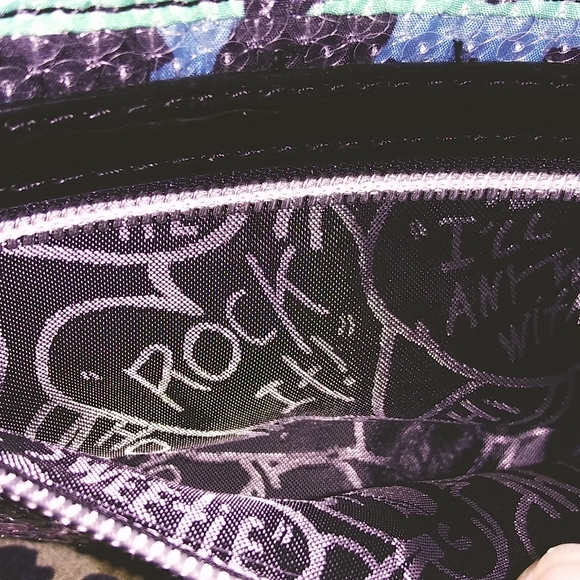 Betseyville cheetah purse - Picture 11 of 14